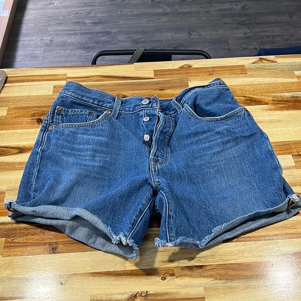 Levi’s 501 jean shorts
